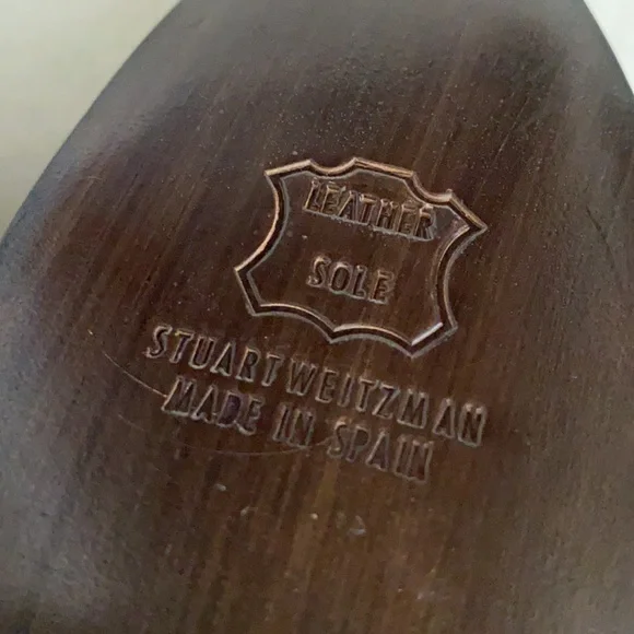 Stuart Weitzman | Textured Round Toe Slight Platform High Heels N W53907 (9 M) - Picture 14 of 15